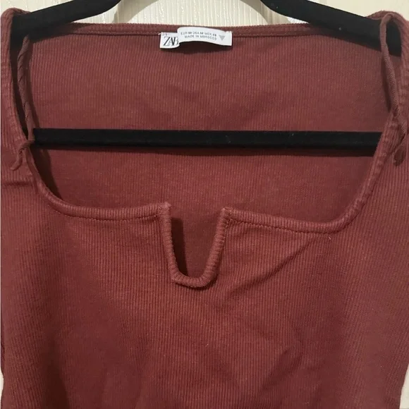 Zara Burgundy Ribbed Cropped Long Sleeve Top | Size M - Picture 4 of 9